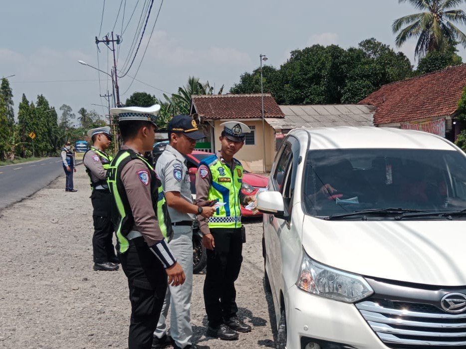Jasa Raharja dan Mitra Samsat Perkuat Sinergi Sosialisasi Keringanan Pajak Kendaraan di Pugung