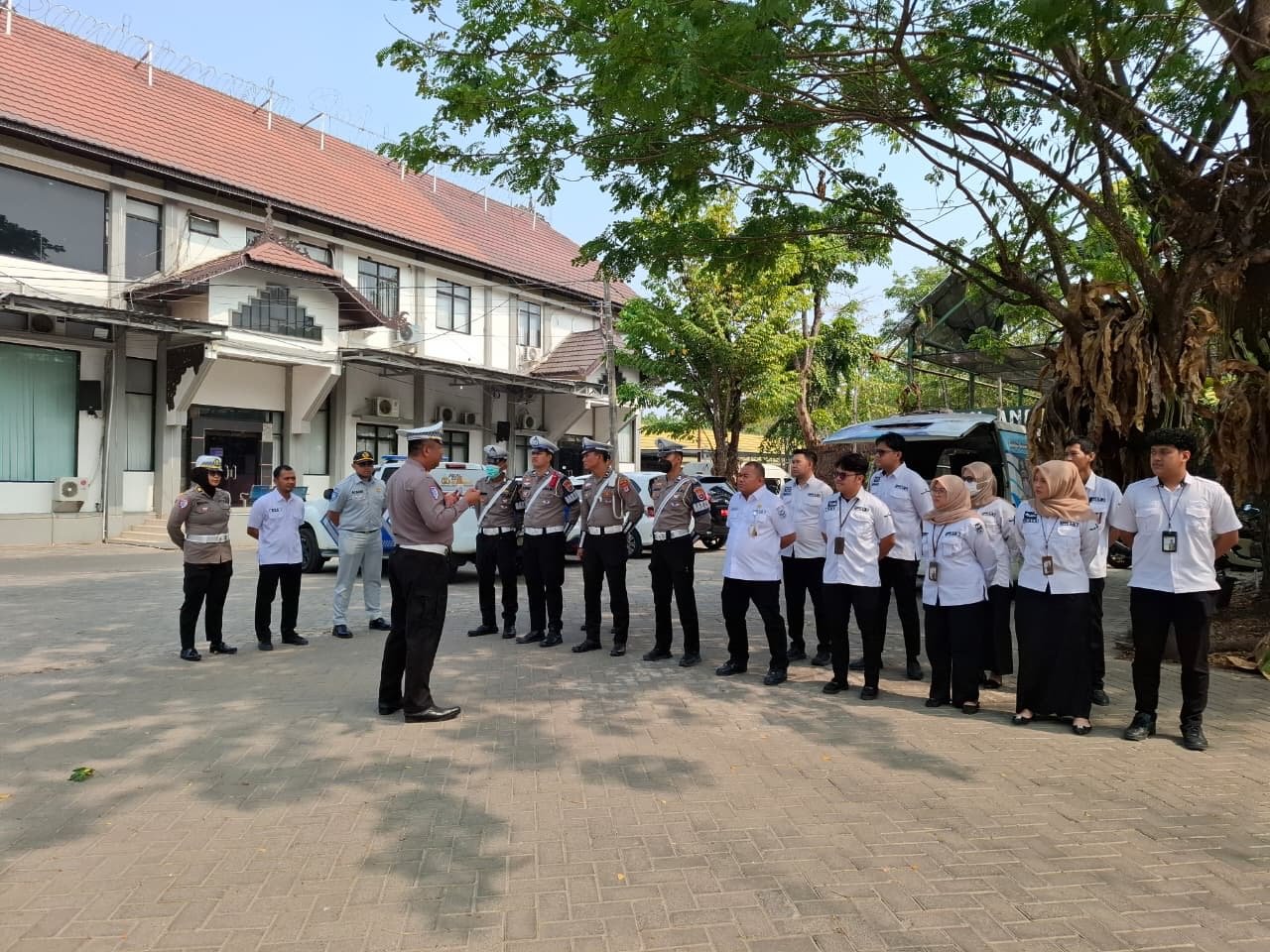 Tim Pembina Samsat Banjarmasin I Ajak Pengendara Lebih Tertib Administrasi Kendaraan