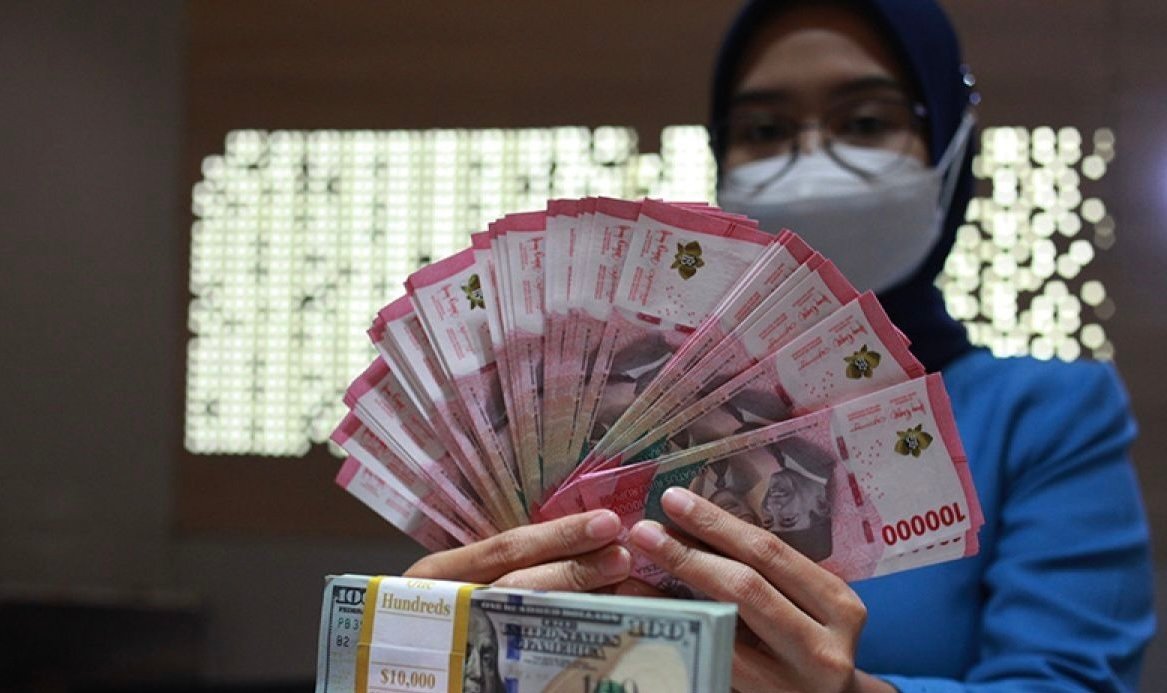 Penyebab Rupiah Menguat: Minyak Turun dan Dolar AS Melemah Tekan Pasar Global