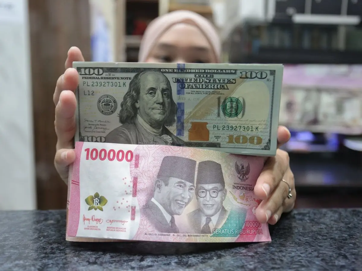 Kurs Rupiah Hari Ini Tembus Rp18.136 per Dolar AS saat Pembukaan