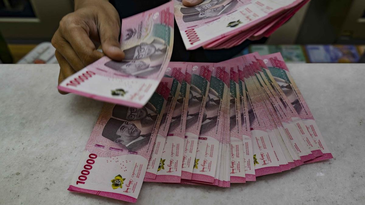Rupiah Dibuka di Zona Hijau, Tekanan terhadap Mata Uang Masih Berlanjut