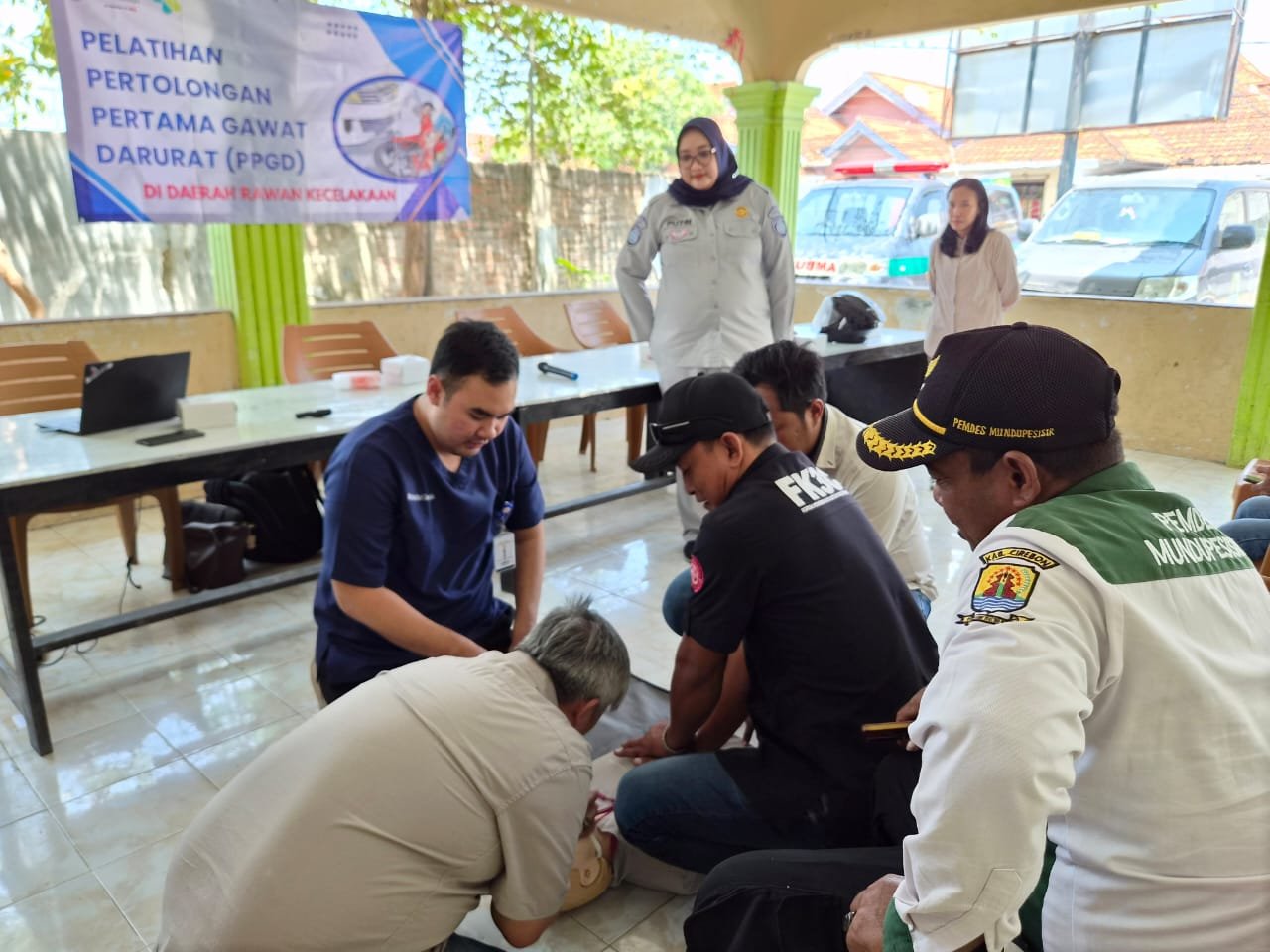 Tingkatkan Kesiapsiagaan, PT Jasa Raharja (Persero) Cabang Cirebon Gelar Pelatihan Pertolongan Pertama Gawat Darurat (PPGD) Di Balai Desa Mundu Pesisir Kab Cirebon