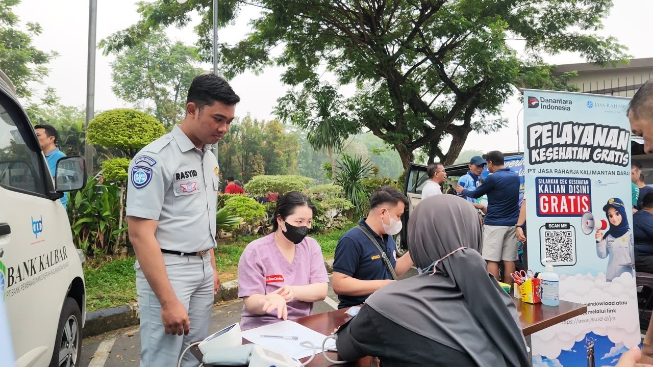 Jasa Raharja Kalbar Hadirkan Pelayanan Kesehatan Gratis di CFD Ayani, Dukung Pencegahan Kecelakaan