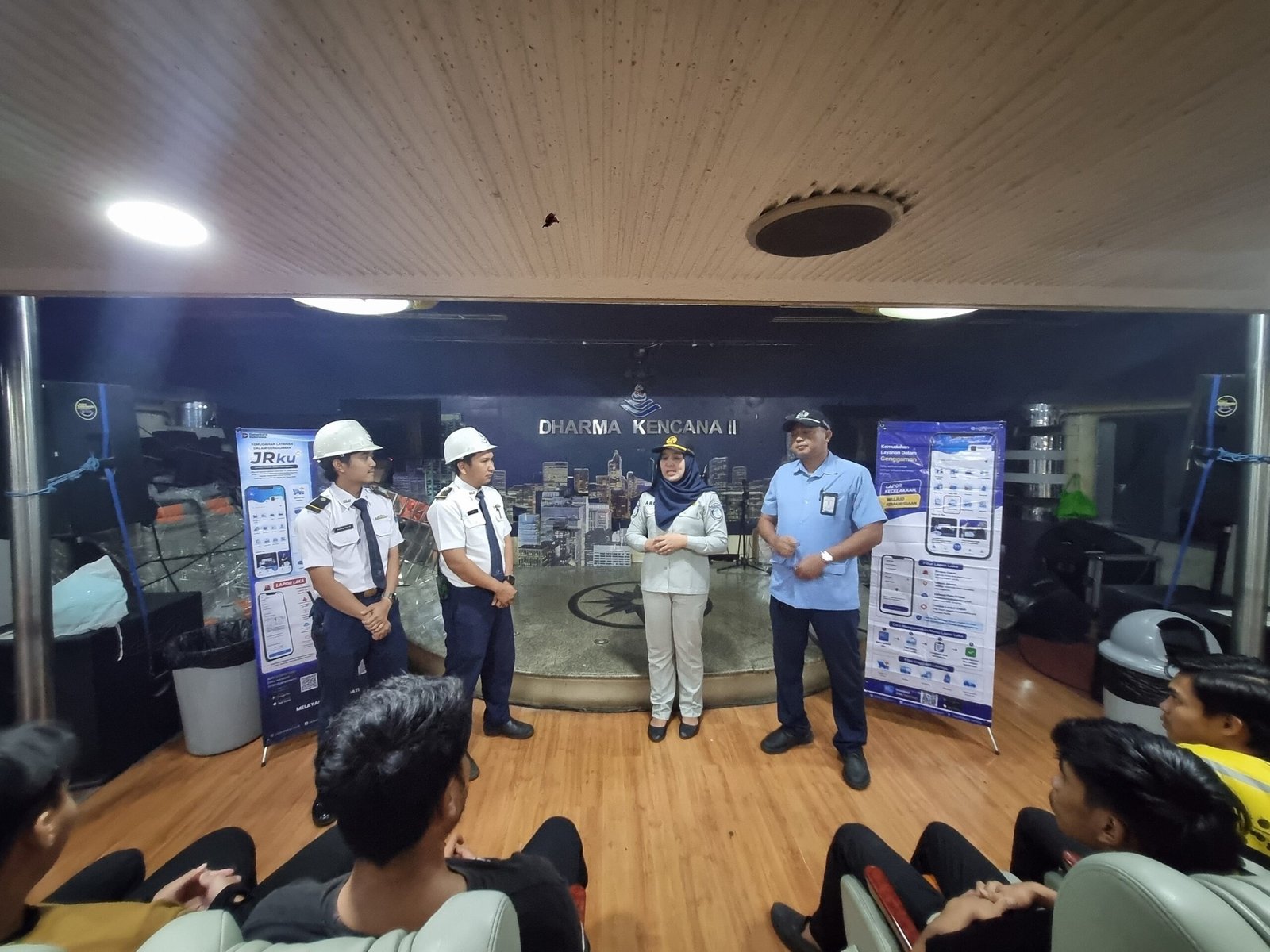 Tekan Risiko Kecelakaan Laut, Jasa Raharja Kalteng dan DLU Perkuat Edukasi Keselamatan Penumpang di Pelabuhan Panglima Utar